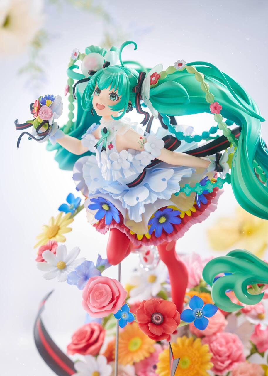[Pre-order] 1/7 Hatsune Miku PVC - GSC Studio