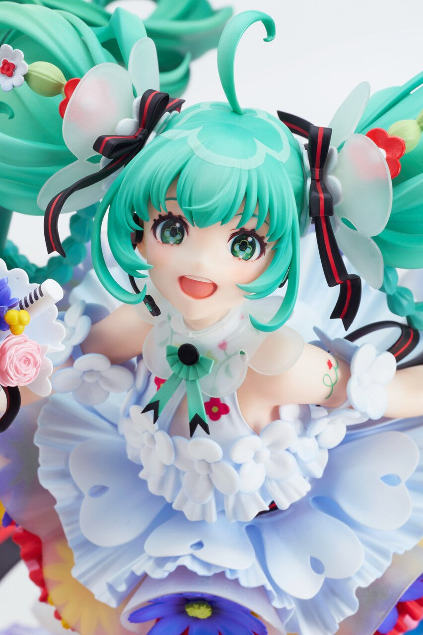 [Pre-order] 1/7 Hatsune Miku PVC - GSC Studio