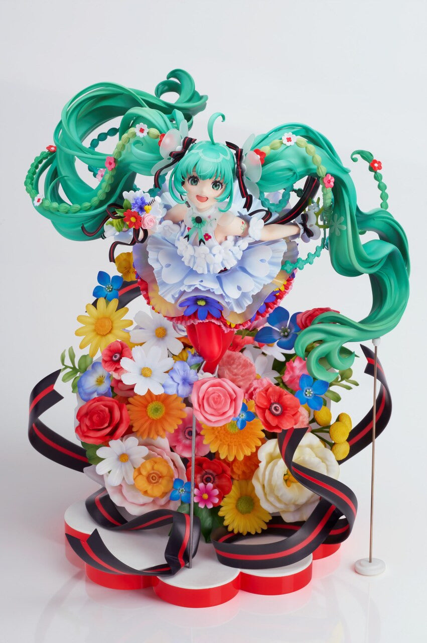 [Pre-order] 1/7 Hatsune Miku PVC - GSC Studio