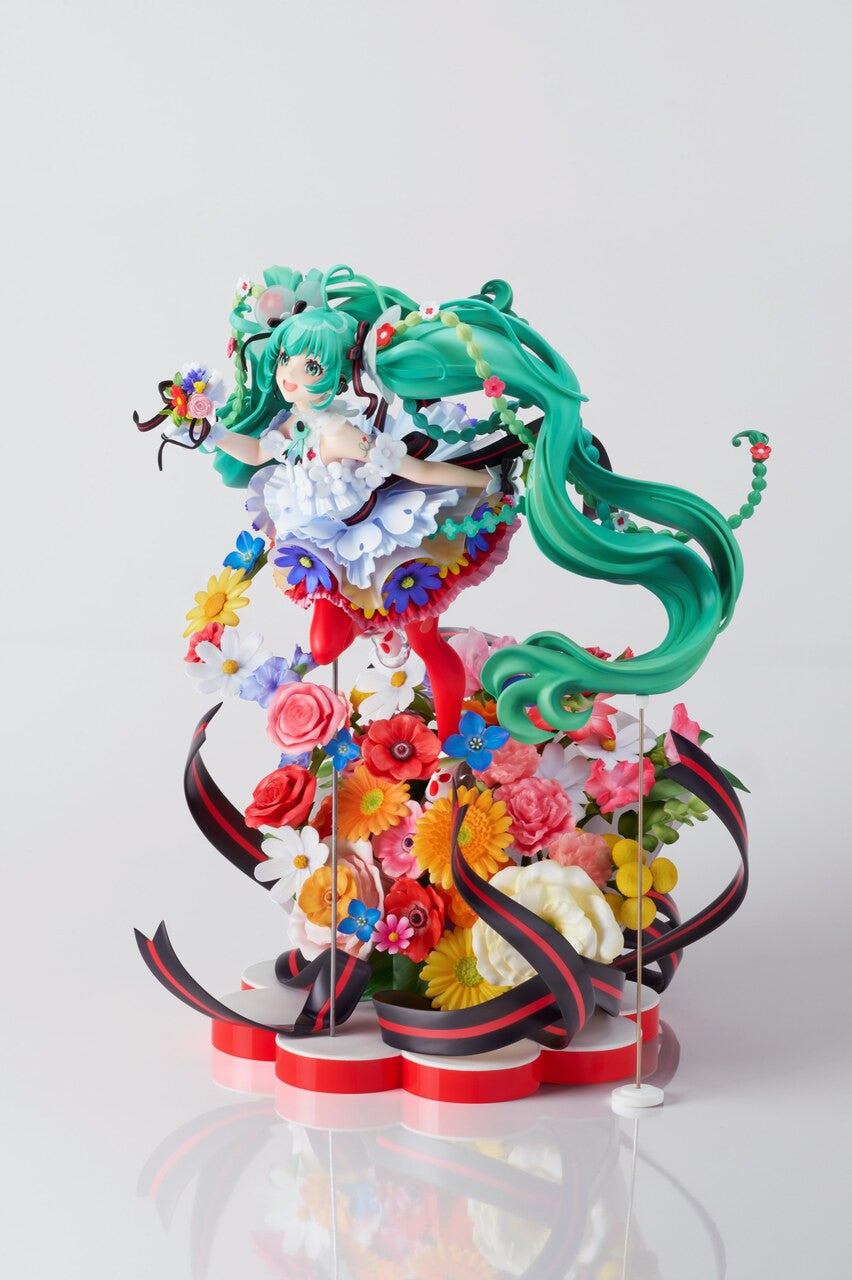 [Pre-order] 1/7 Hatsune Miku PVC - GSC Studio