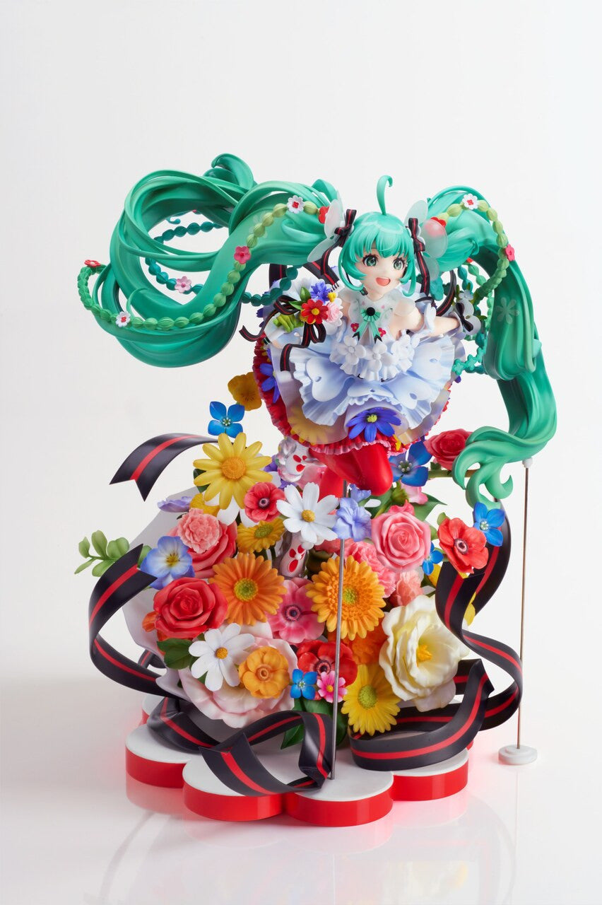 [Pre-order] 1/7 Hatsune Miku PVC - GSC Studio