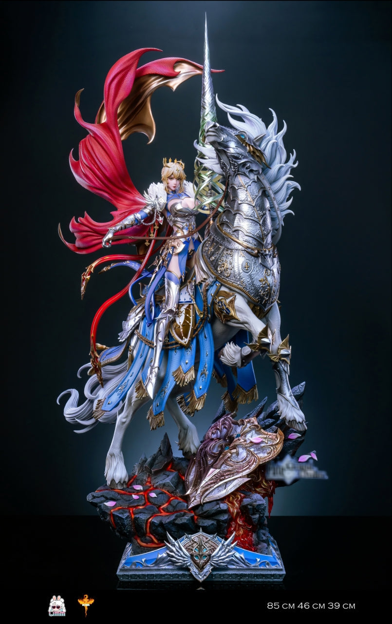 [Pre-order] Saber Statue - UMM STUDIOS