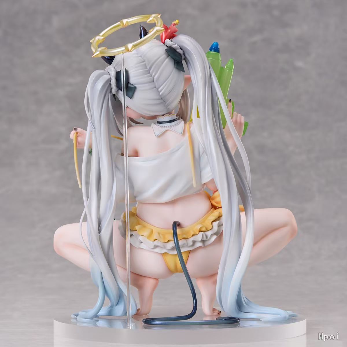 [Pre-order] Silver-Haired Girl Figure - Union Creative